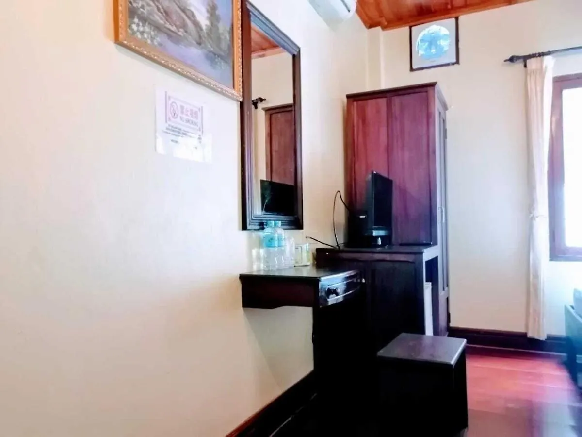 Phonepraseuth Guesthouse Luang Prabang 2*,
