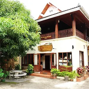 Rattanakon Guest house